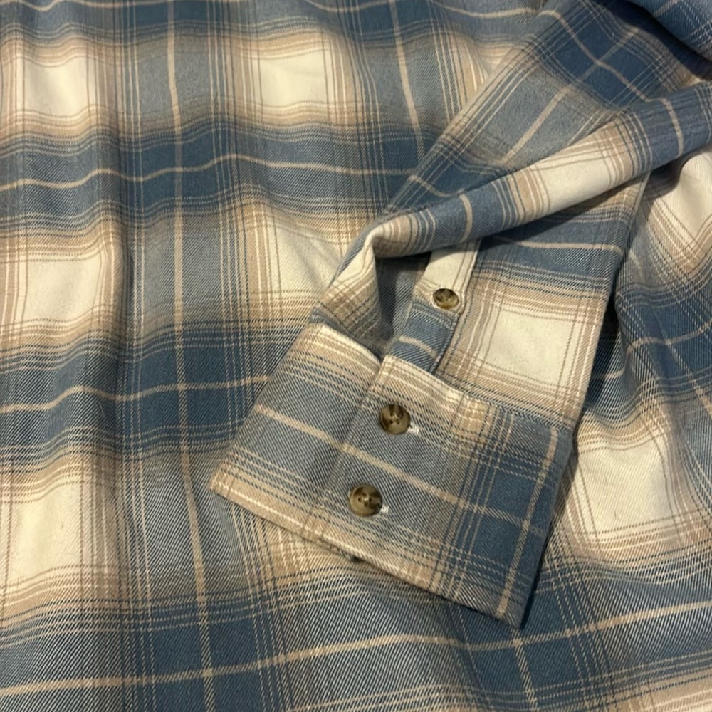 Abercrombie & Fitch Soft Oversized Flannel - Picture 8 of 8